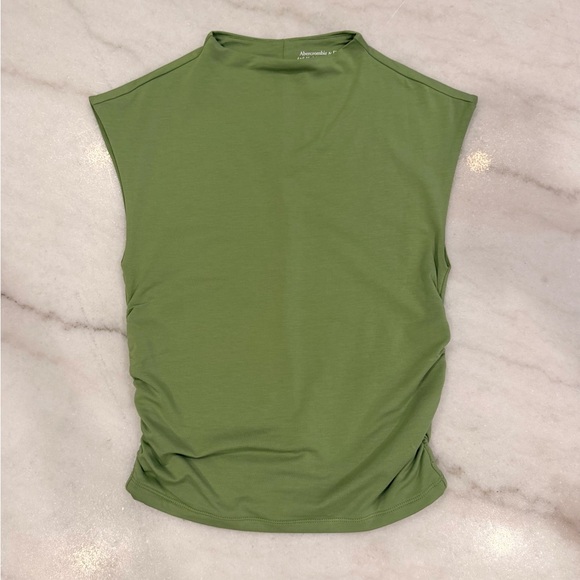 Abercrombie & Fitch Tops - A&F Paloma Top (XS)